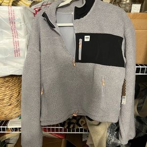 Vans pullover